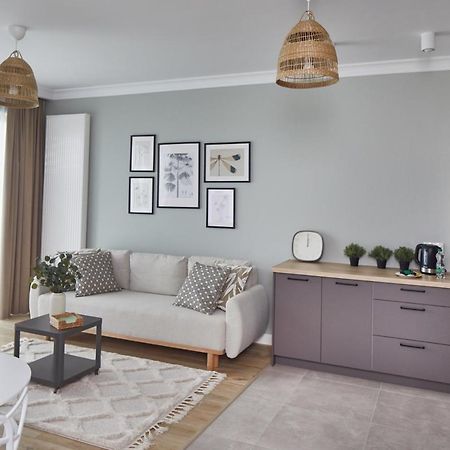 Metro Imielin Apartments Warsawa Bagian luar foto